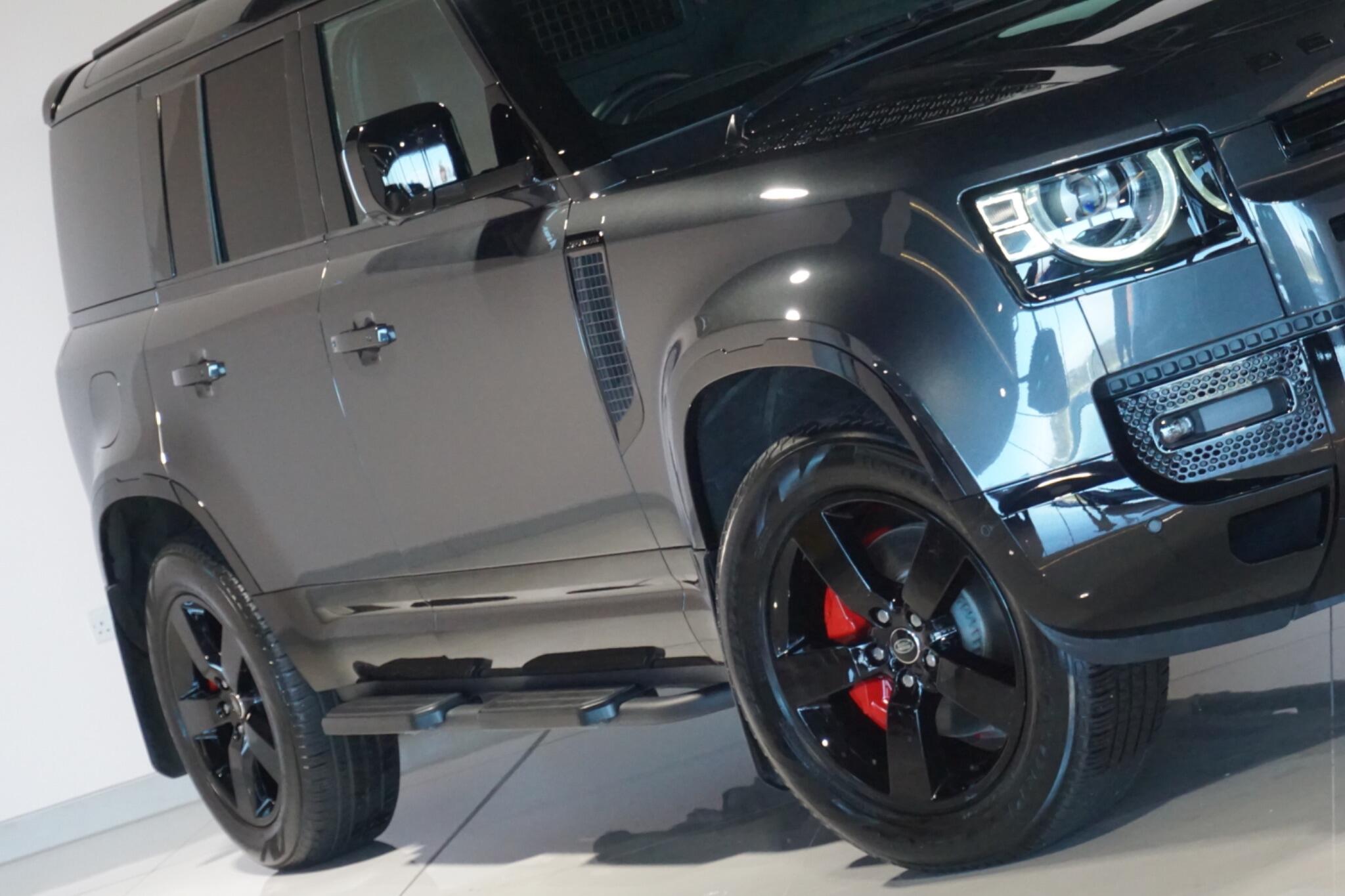 Land Rover Defender 110 3.0 D350 MHEV X-Dynamic HSE Hard Top SUV 5dr Diesel Auto 4WD MWB Euro 6 (s/s) (350 ps)